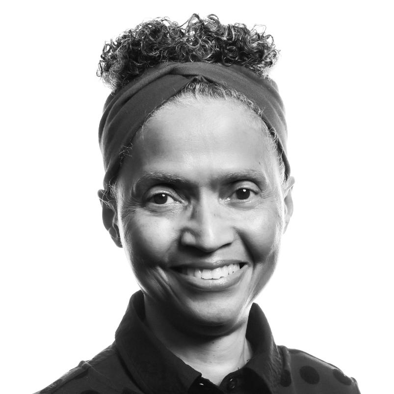 Linda-deBuclet image Linda duBuclet smiling