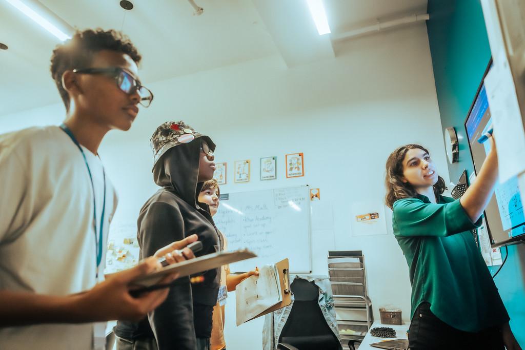 DC Private Schools for Middle Schoolers: Project-Based Learning Excellence